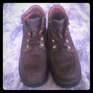 Waterproof, smart comfort system, size 9 tims!